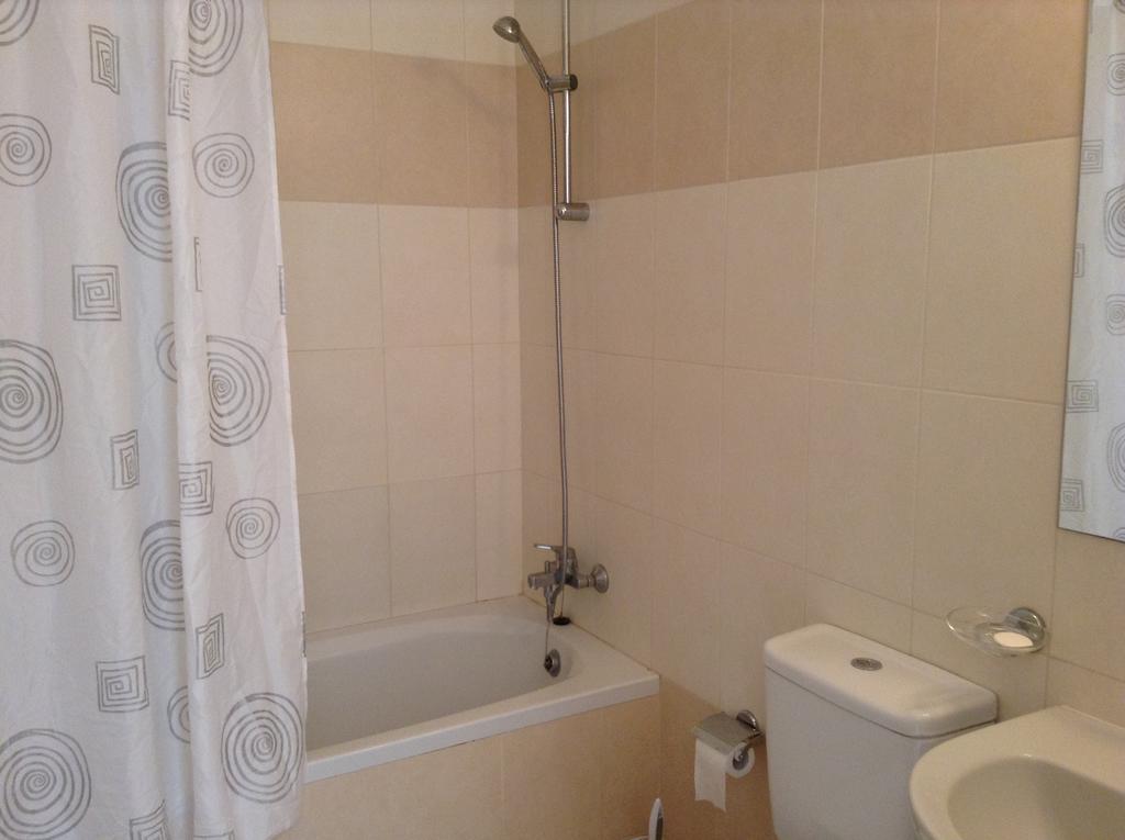 Adriana Holiday Resort Paphos Phòng bức ảnh