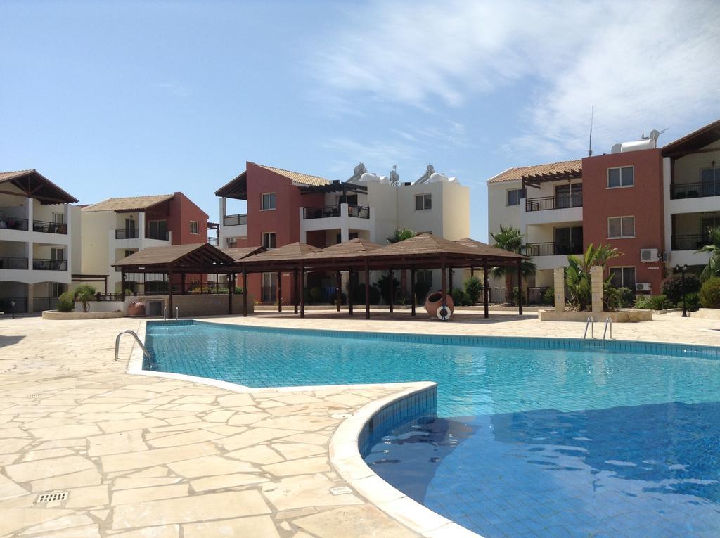 Adriana Holiday Resort Paphos Ngoại thất bức ảnh