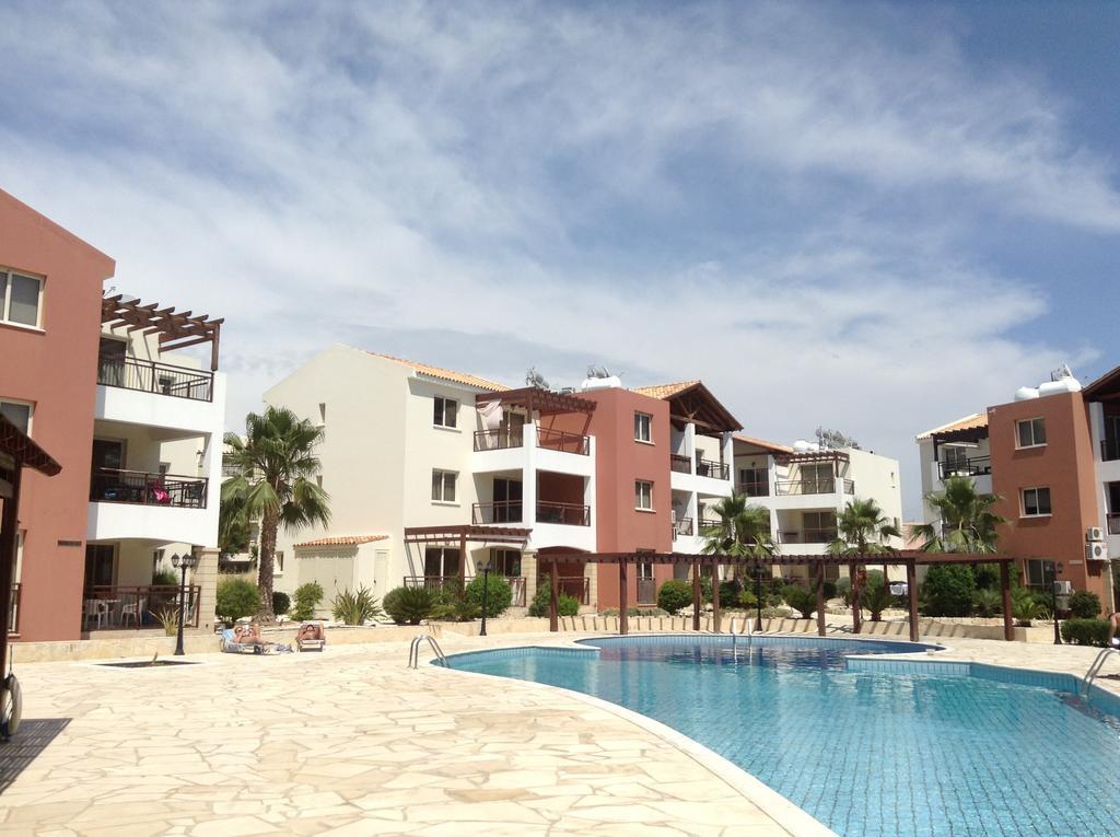 Adriana Holiday Resort Paphos Ngoại thất bức ảnh
